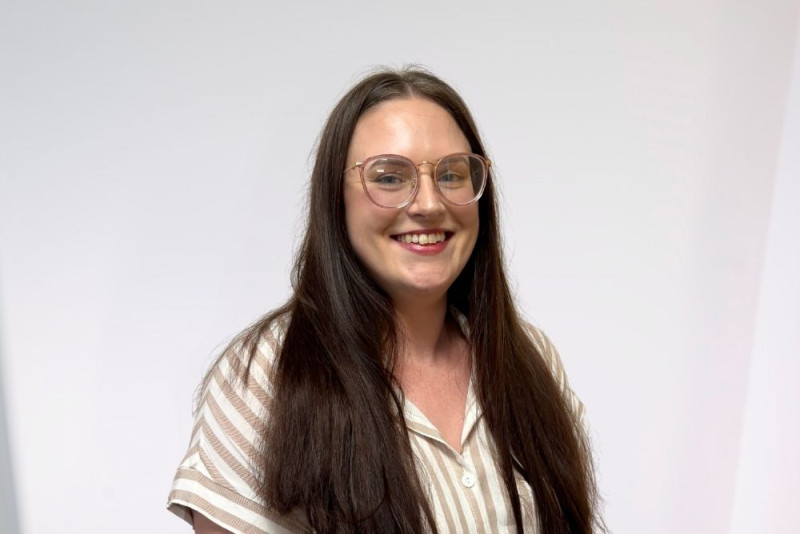 /assets/georgia-carter-headshot-website.jpg